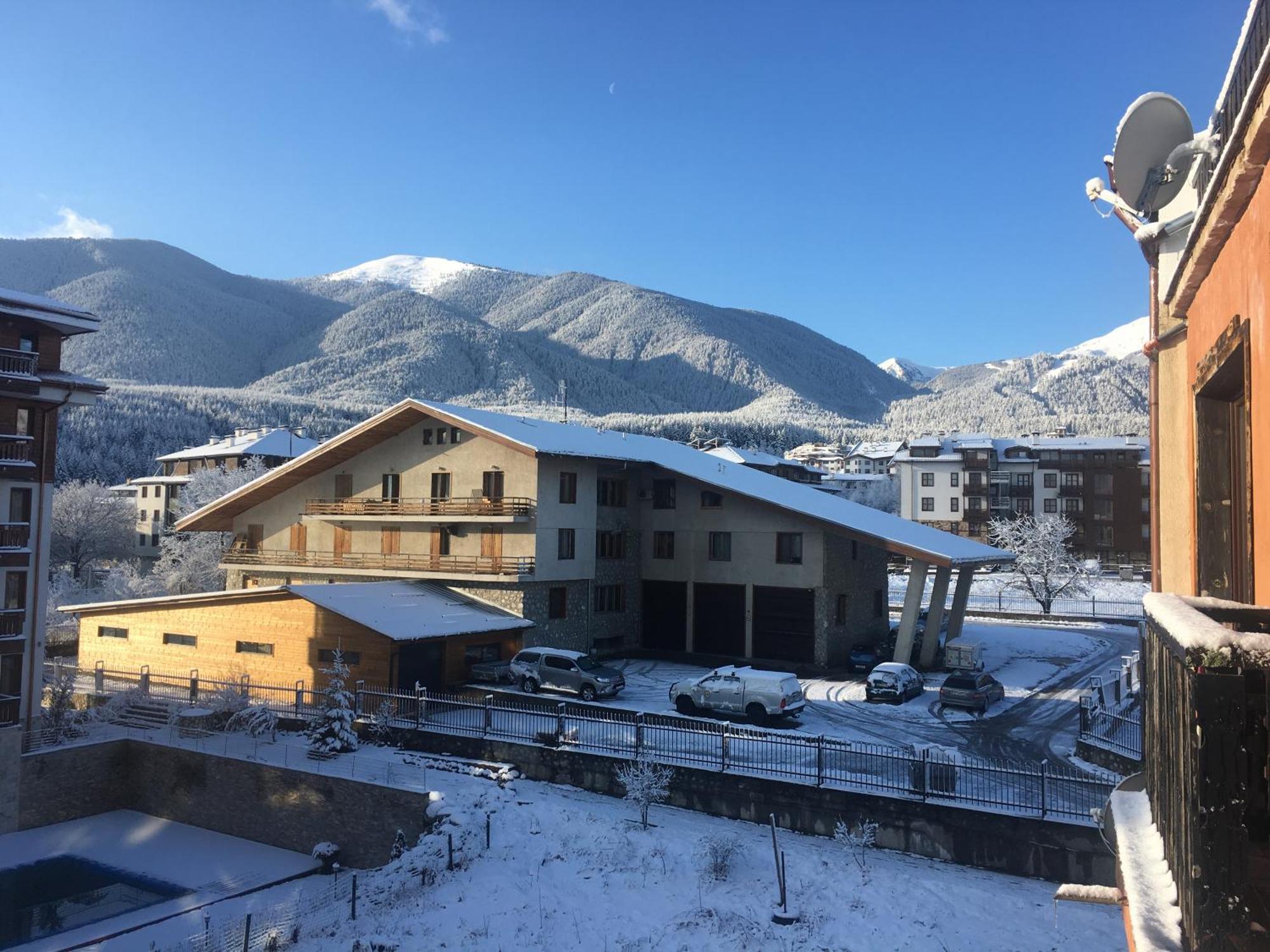 Ramada 2 Boutique Apartment Near Ski Road Banszko Kültér fotó